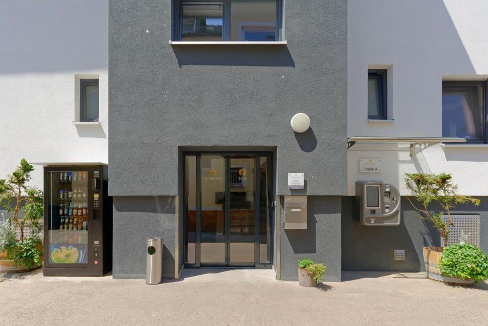 Heilbronner Hotel Am Schoenen Theater Exterior photo